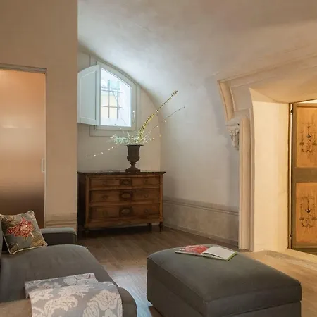 Maison Grottesche Apartment *